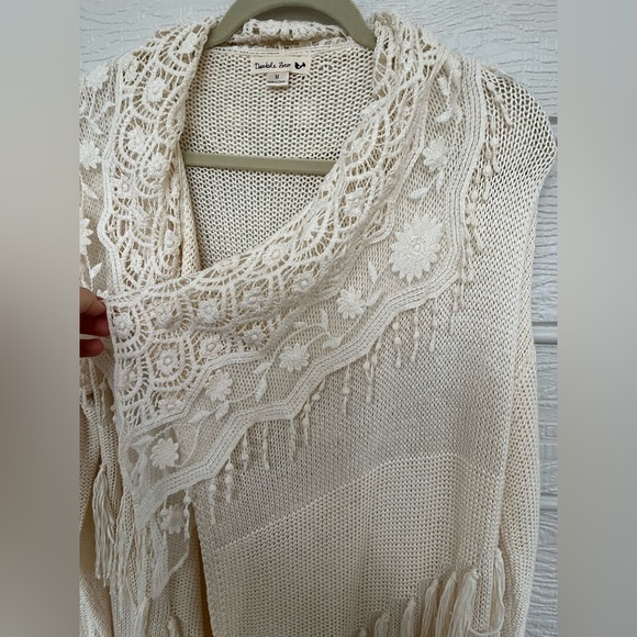 Double Zero Boho Cream Crochet Lace Fringe Cardigan - Picture 2 of 3